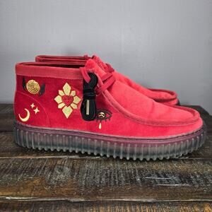 NEW Clarks Torhill Hi Valentine's Day Mens Size 12 Velvet Chukka Boots Shoes Red